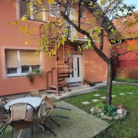 Apartamento Carpe Diem 2 *